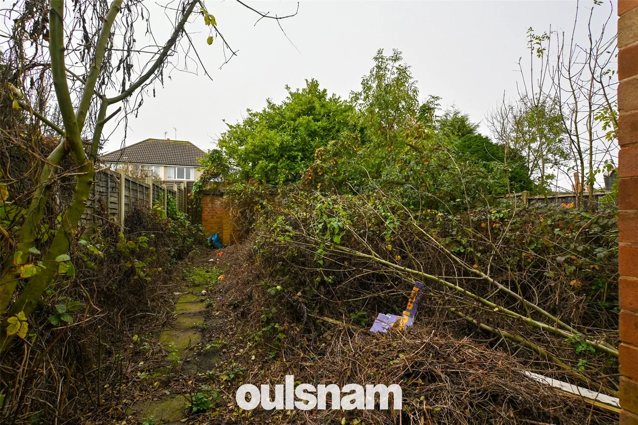 Hill Top Road, Northfield, Birmingham, B31 5AP, photo 12