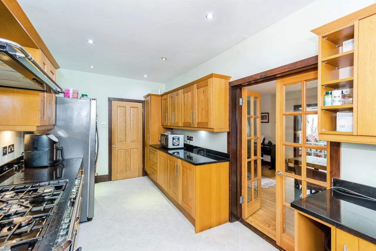 Bassett Dale, Southampton, photo 6