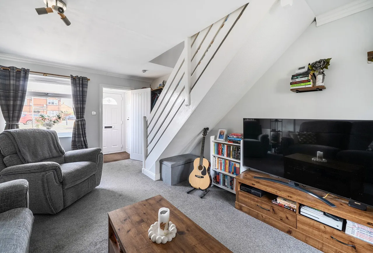Willowbrook Drive, Cheltenham, GL51 0PU, photo 2