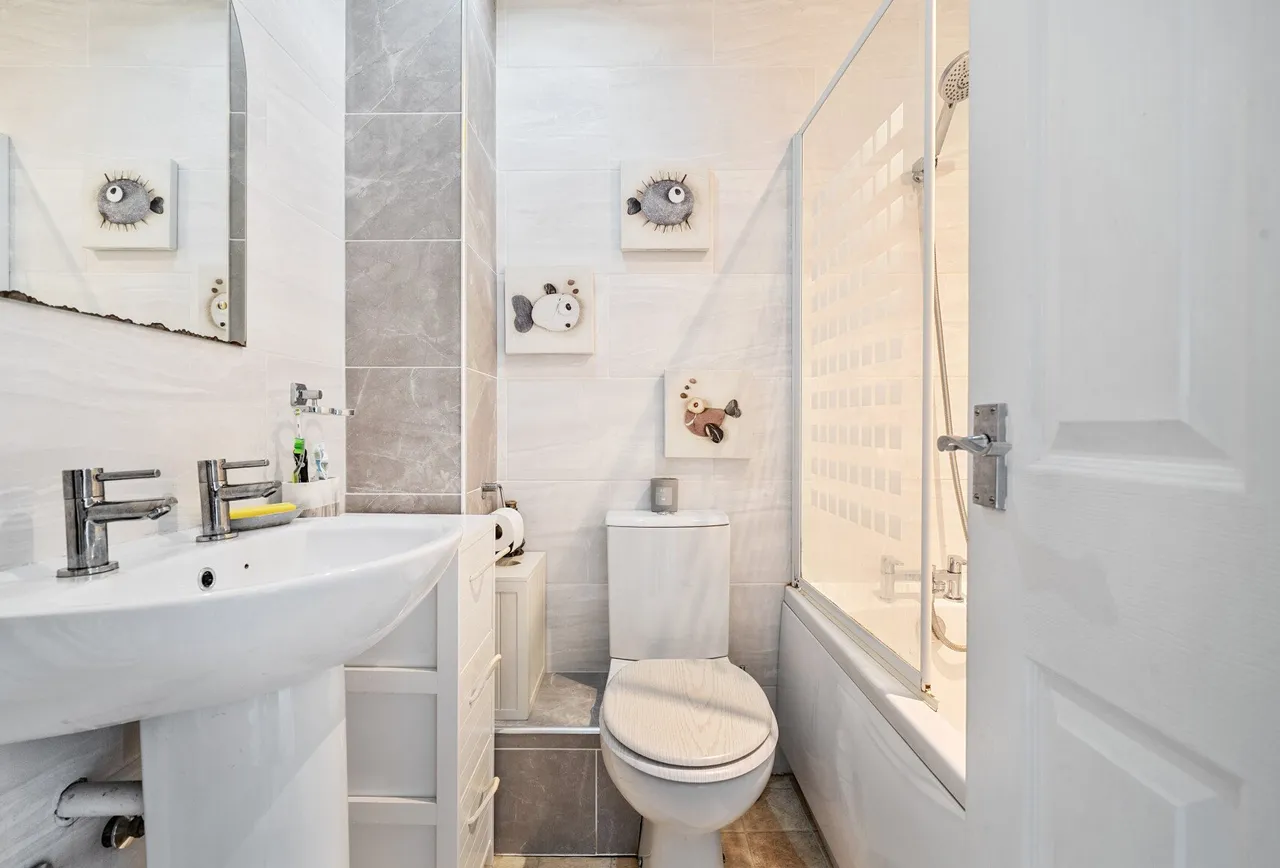 Willowbrook Drive, Cheltenham, GL51 0PU, photo 4