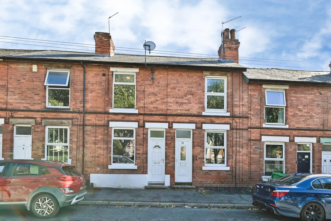 2 bed house for sale, Silverdale Road, Nottingham, NG7