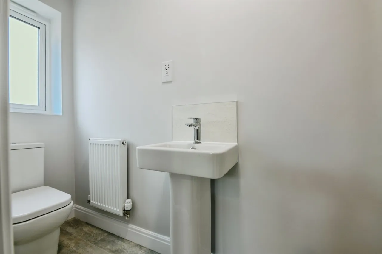 Curlew Road, Boston, PE21, photo 14