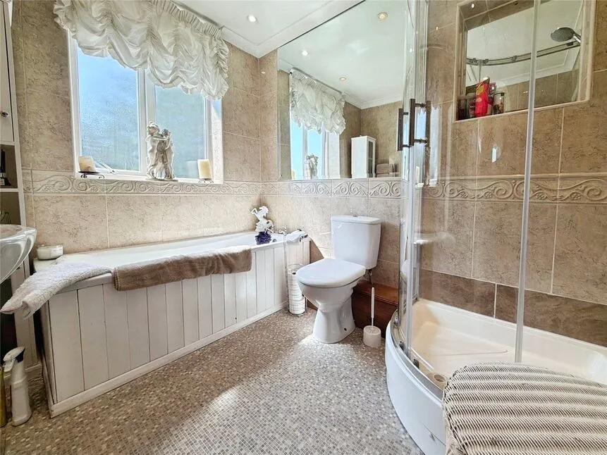 Jean Drive, Leicester, Leicestershire, LE4, photo 9