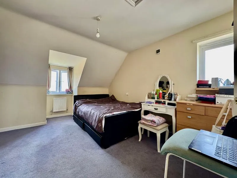 Morgan Close, Luton LU4 9GL, photo 11