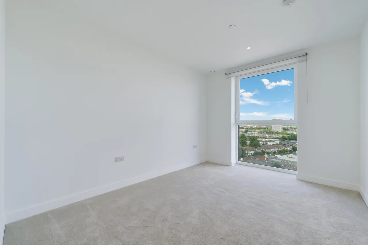 Grand Union, Alperton, HA0, photo 6
