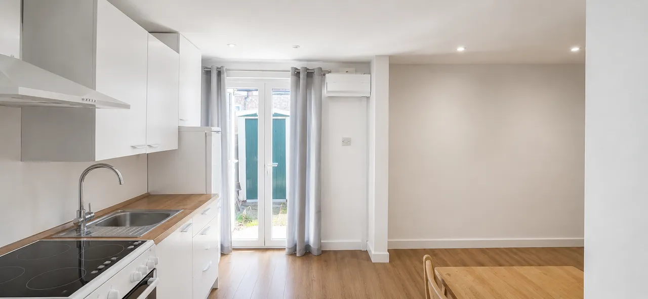 Barmouth Avenue, Medway Village, UB6, photo 9