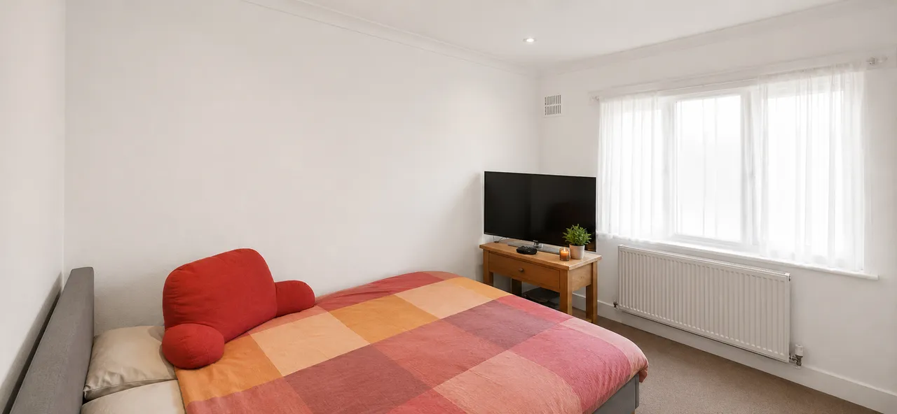 Barmouth Avenue, Medway Village, UB6, photo 13