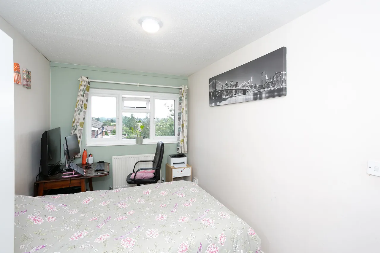 Bushey, WD23, photo 9