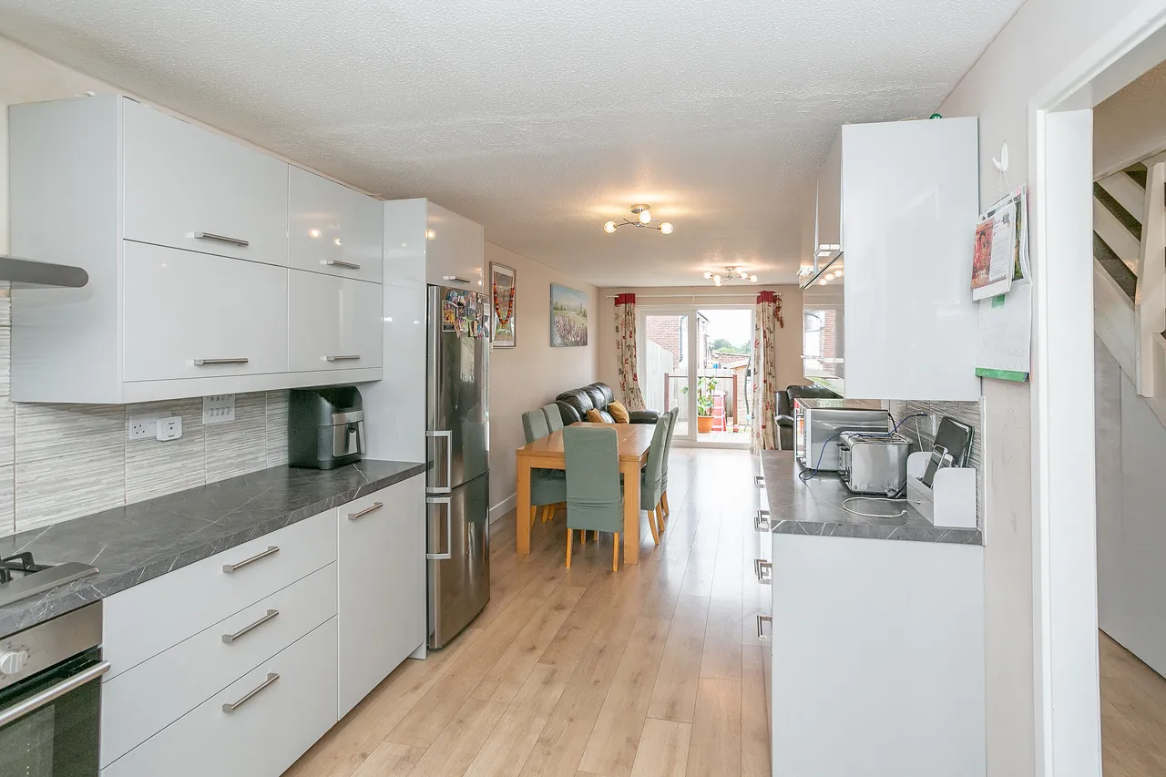 Bushey, WD23, photo 15