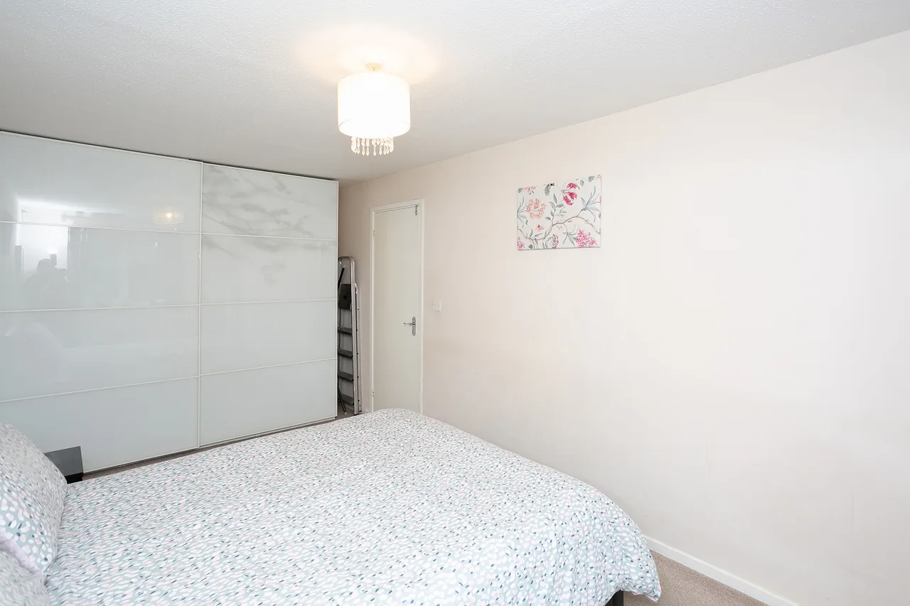 Bushey, WD23, photo 10
