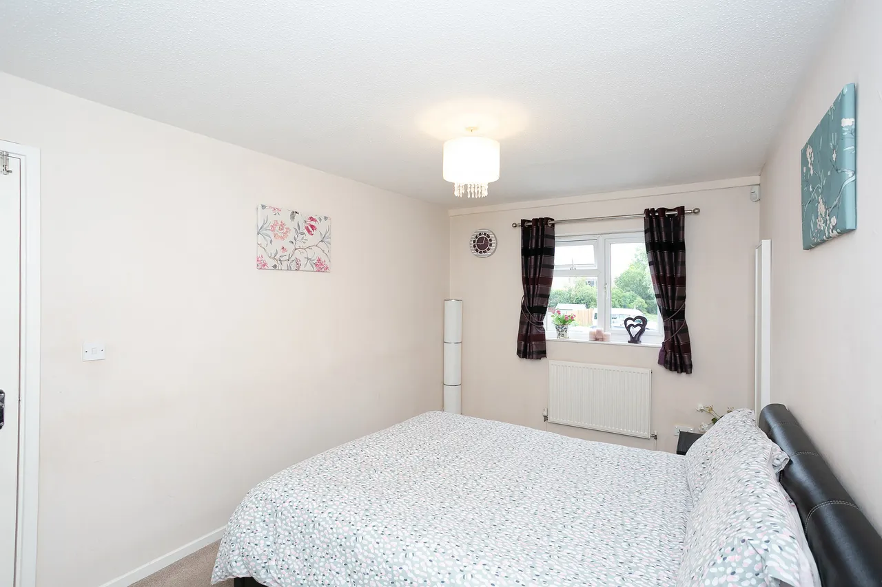 Bushey, WD23, photo 16