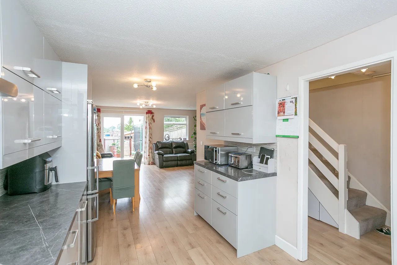 Bushey, WD23, photo 17