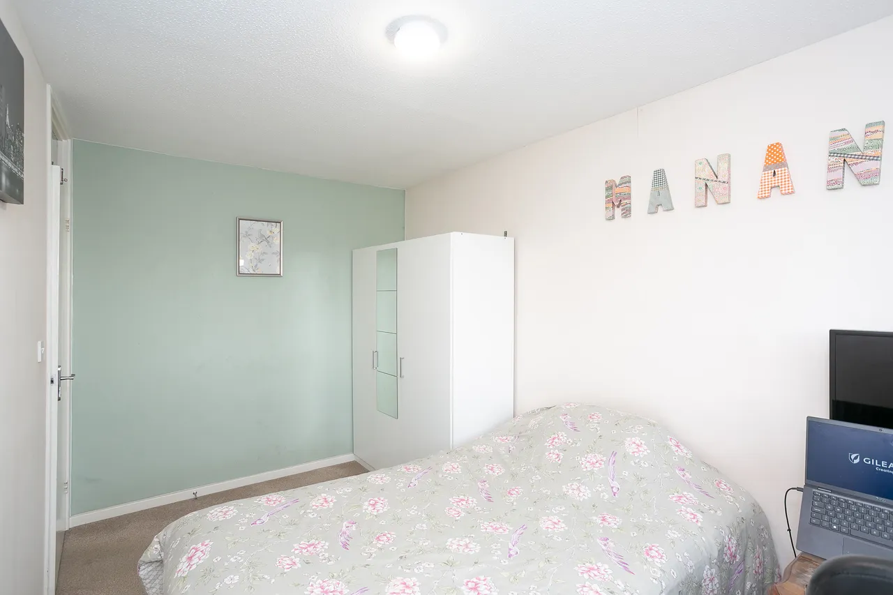 Bushey, WD23, photo 8