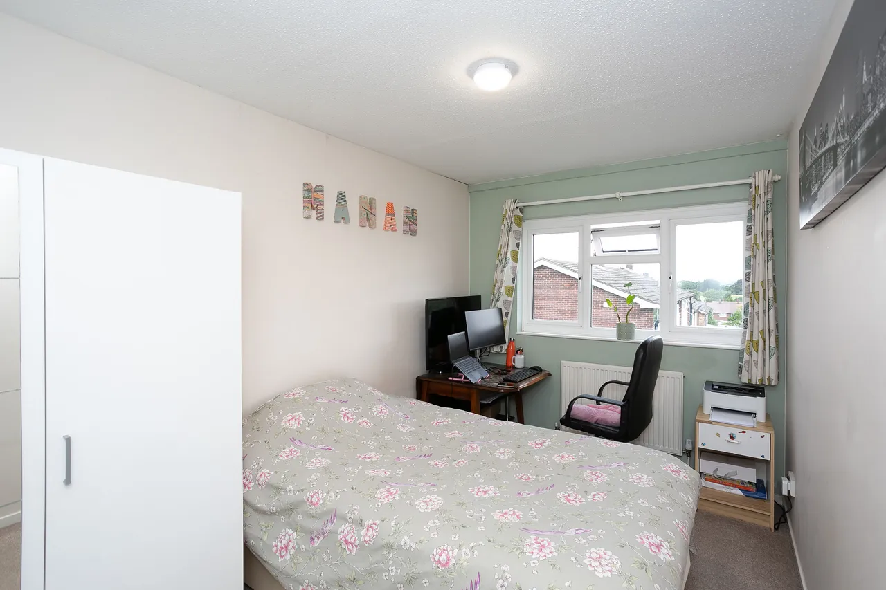 Bushey, WD23, photo 6