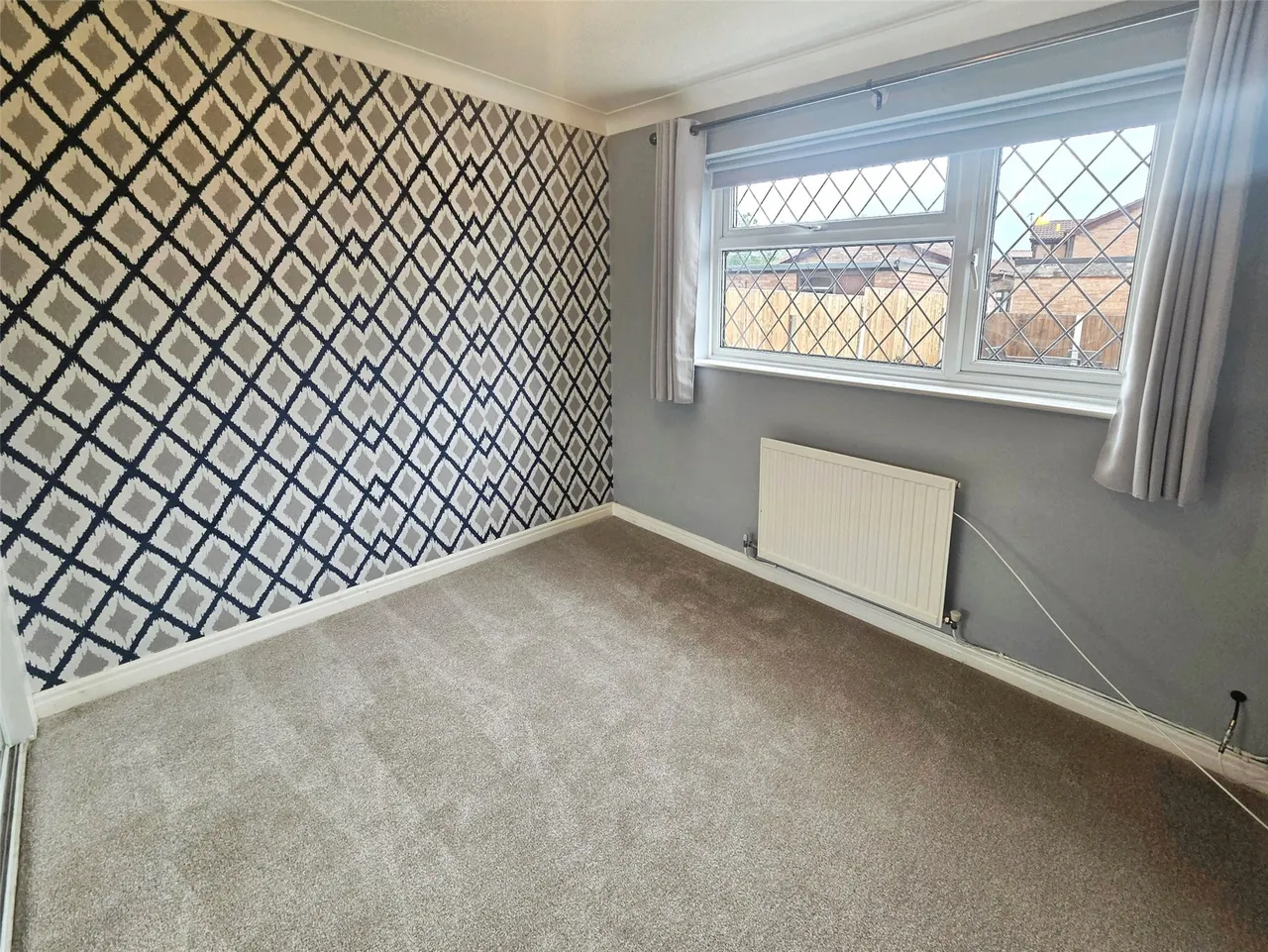 Vine Road, Great Sutton, CH66, photo 11