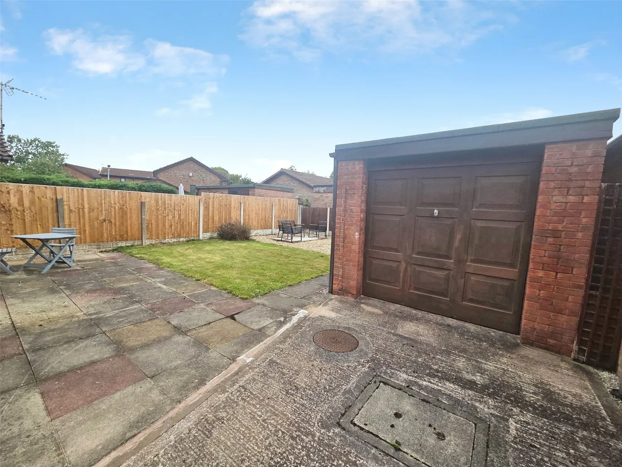 Vine Road, Great Sutton, CH66, photo 12