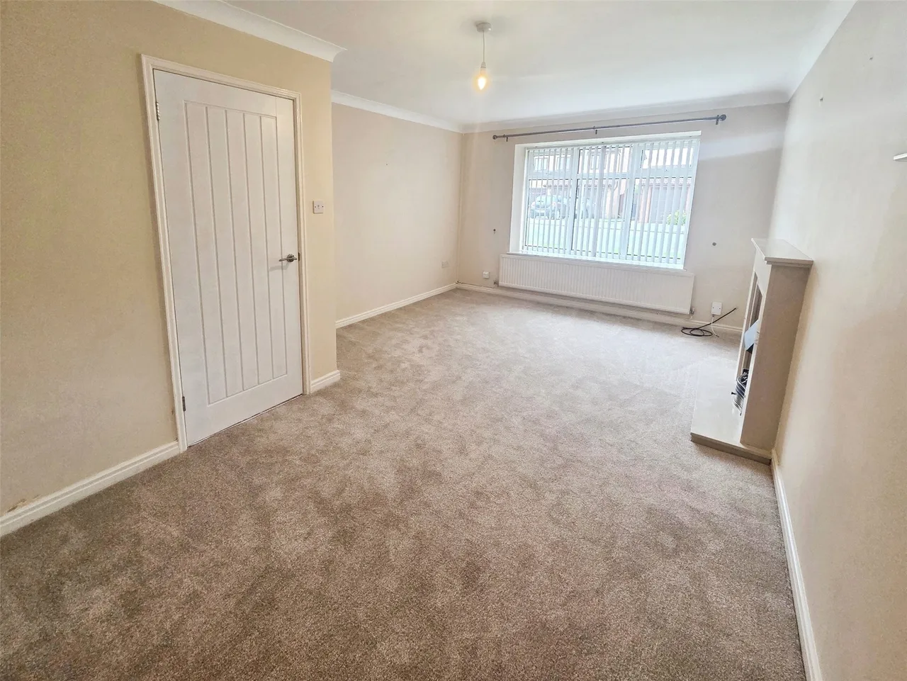 Vine Road, Great Sutton, CH66, photo 8