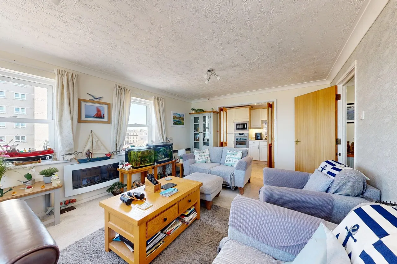 Pier Avenue, Herne Bay, CT6, photo 5