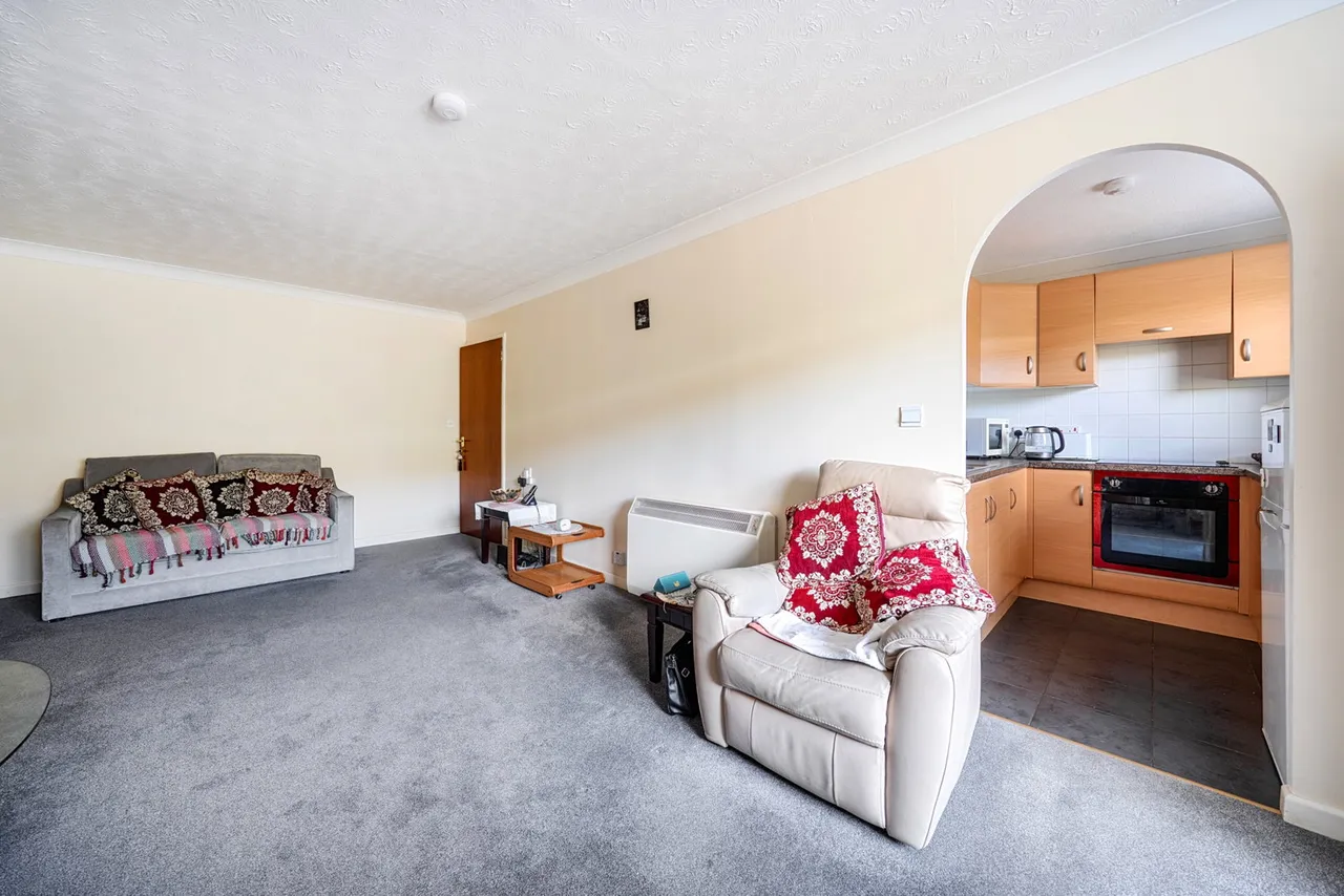 Station Road, Warminster, BA12, photo 4