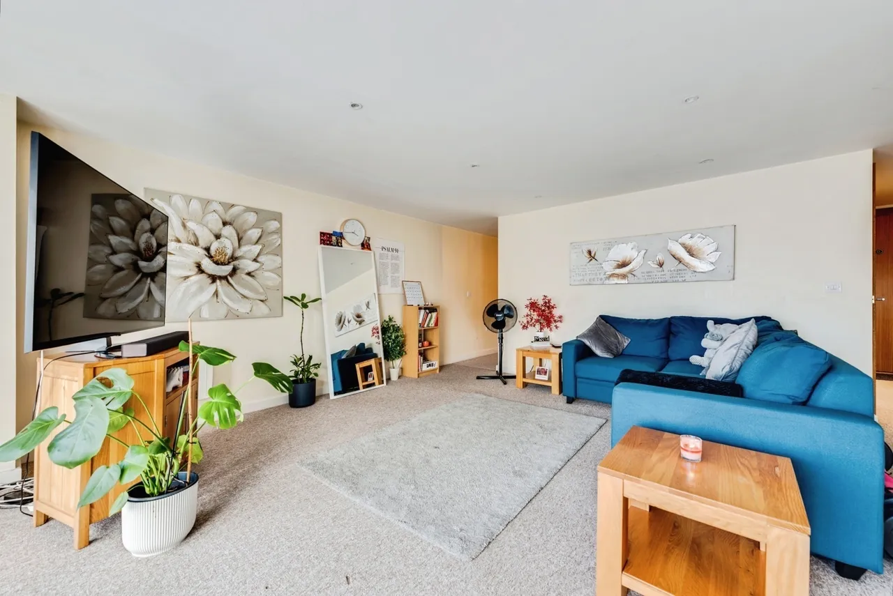 Beckhampton Street, Swindon, Wiltshire, SN1, photo 9
