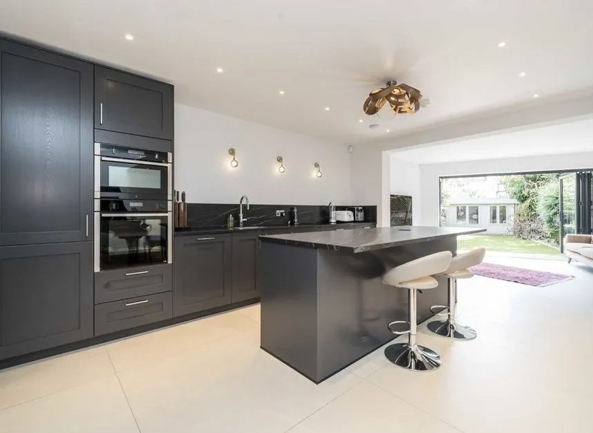 Heathfield Gardens, Chiswick, W4, photo 3