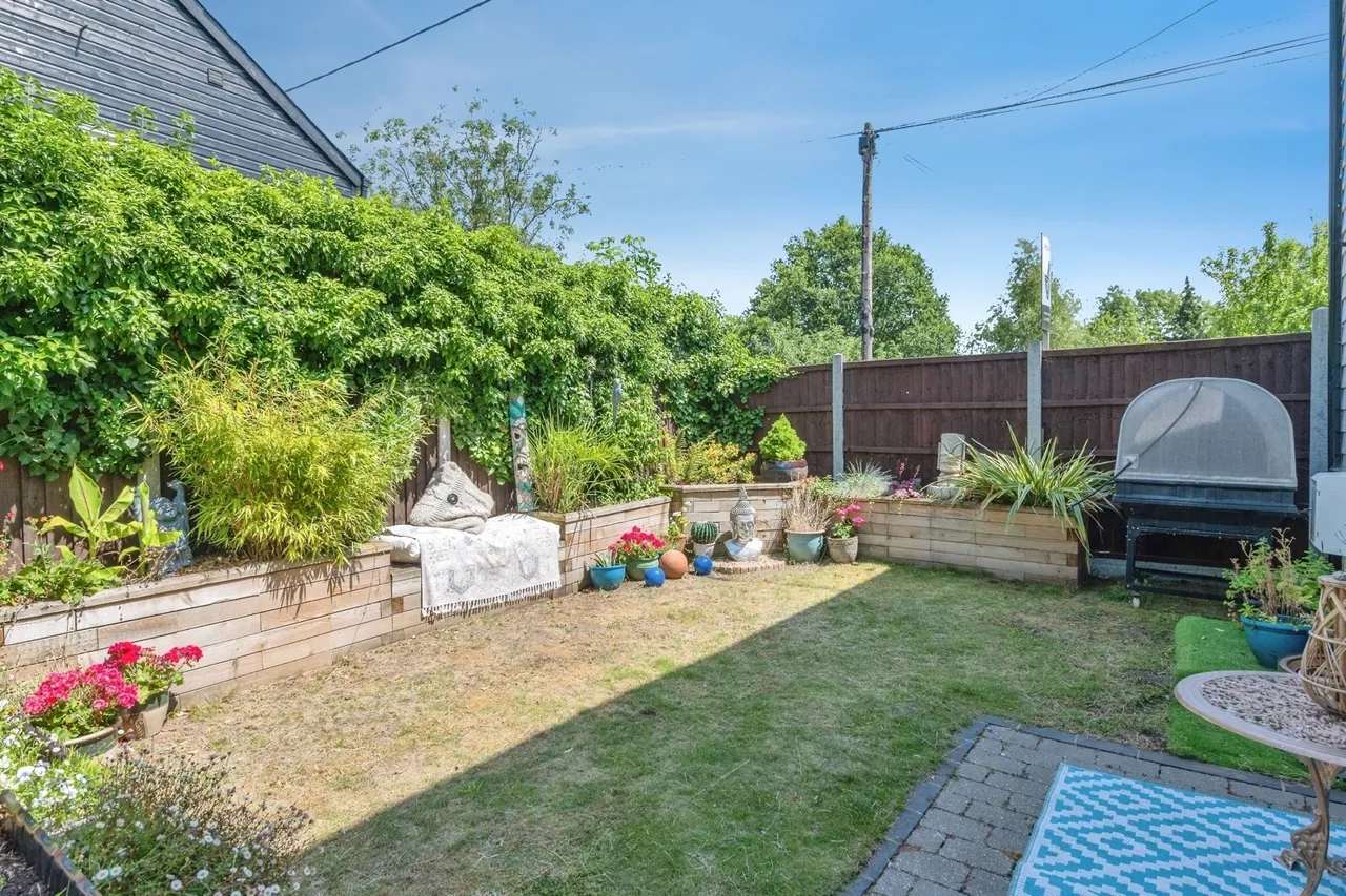 Laindon Common Road, Little Burstead, Billericay, Essex, CM12, photo 15