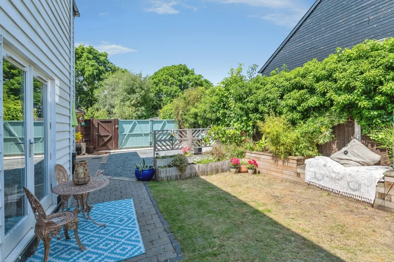 Laindon Common Road, Little Burstead, Billericay, Essex, CM12, photo 18