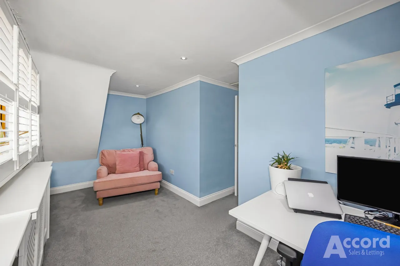 Church Lane, Upminster, RM14, photo 19