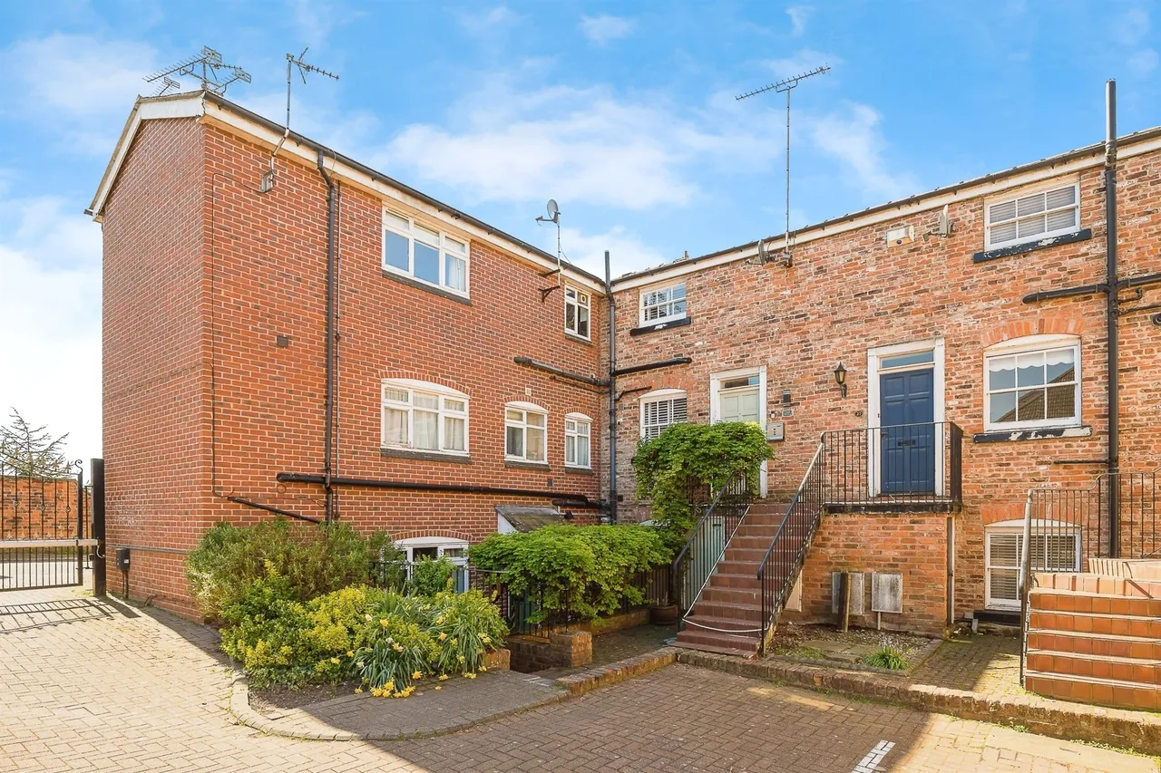Blackfriars House, Black Friars, Chester, photo 11