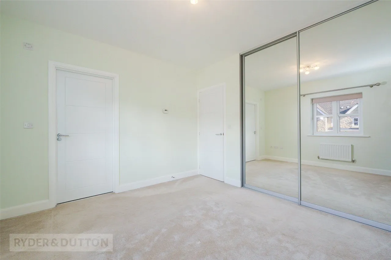Tennyson Avenue, Lindley, HD3, photo 17