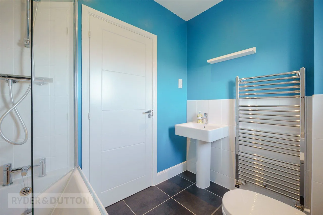 Tennyson Avenue, Lindley, HD3, photo 25
