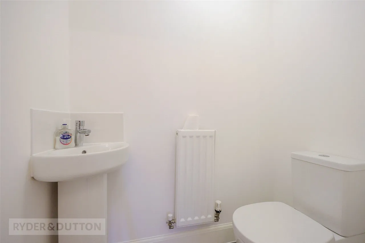 Tennyson Avenue, Lindley, HD3, photo 13