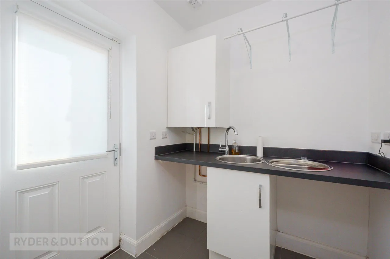Tennyson Avenue, Lindley, HD3, photo 14