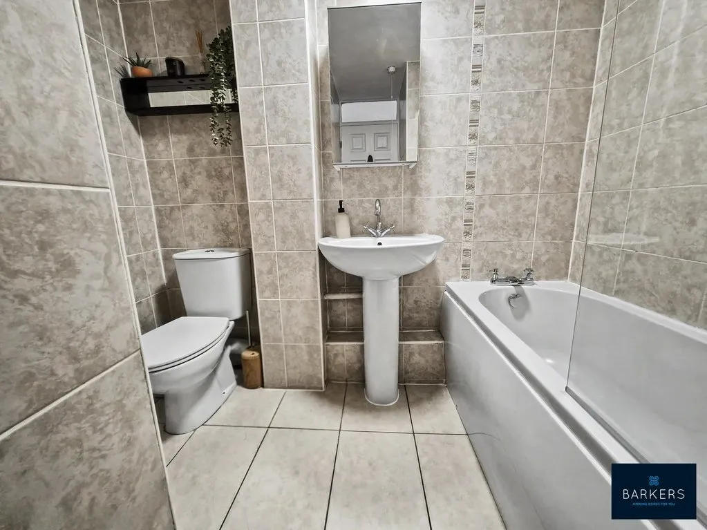 Elm Court, Birkenshaw BD11 2PF, photo 11