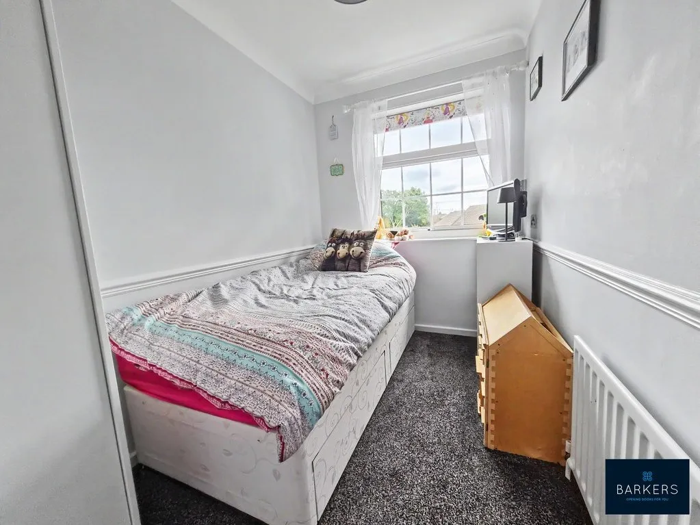 Elm Court, Birkenshaw BD11 2PF, photo 10