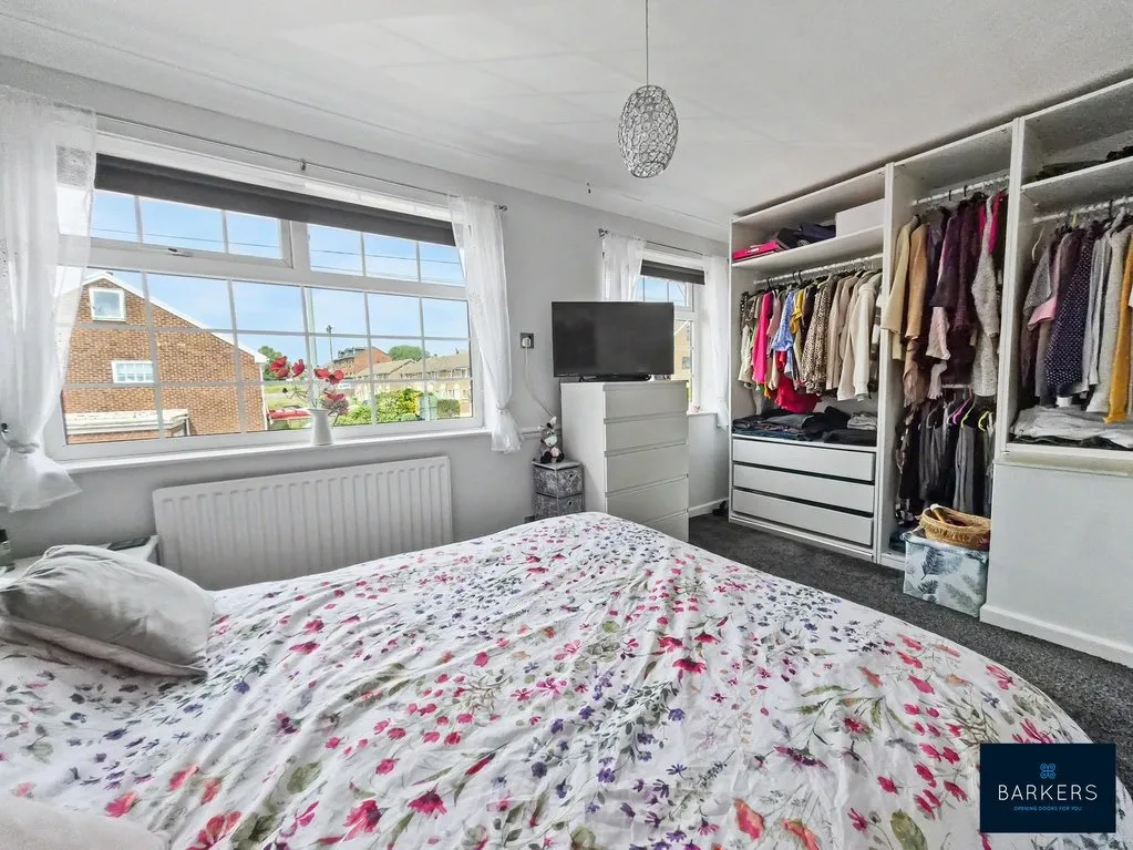 Elm Court, Birkenshaw BD11 2PF, photo 8