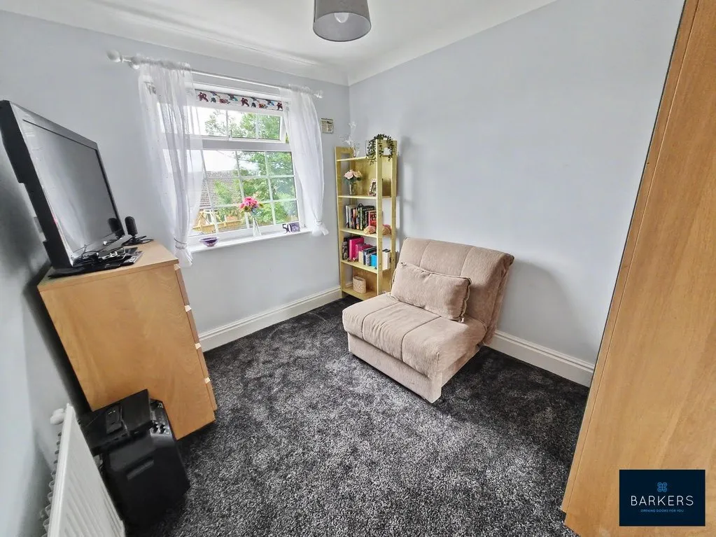 Elm Court, Birkenshaw BD11 2PF, photo 9