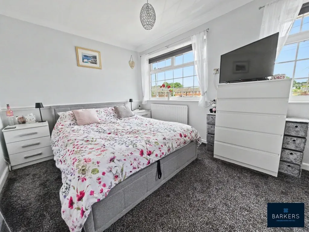 Elm Court, Birkenshaw BD11 2PF, photo 7