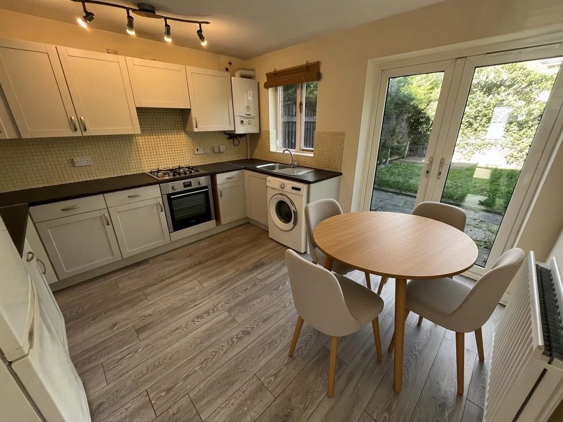 Gladewood Close, Wilmslow, SK9, photo 4