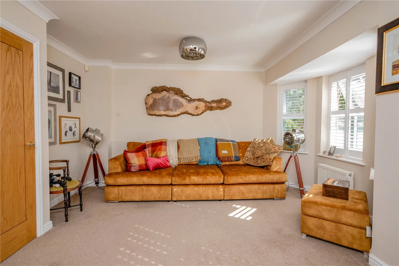 Newton Square, Bromsgrove, Worcestershire, B60 3GB, photo 5