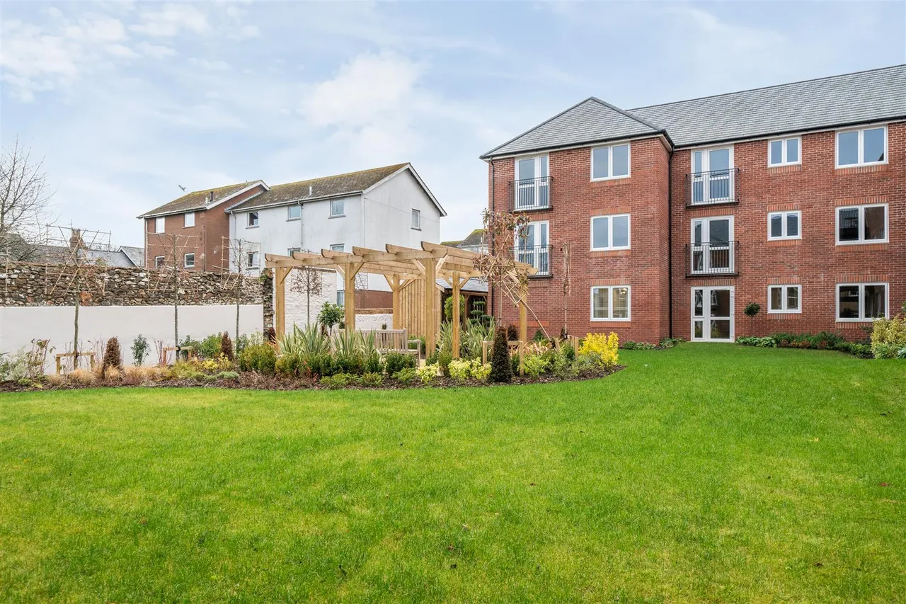 Silver Street, Honiton, EX14, photo 8