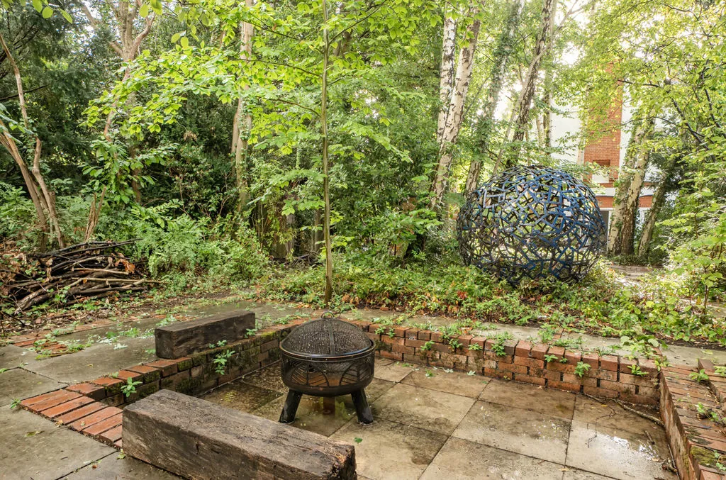 Russell Hill, Purley CR8 2JA, photo 22