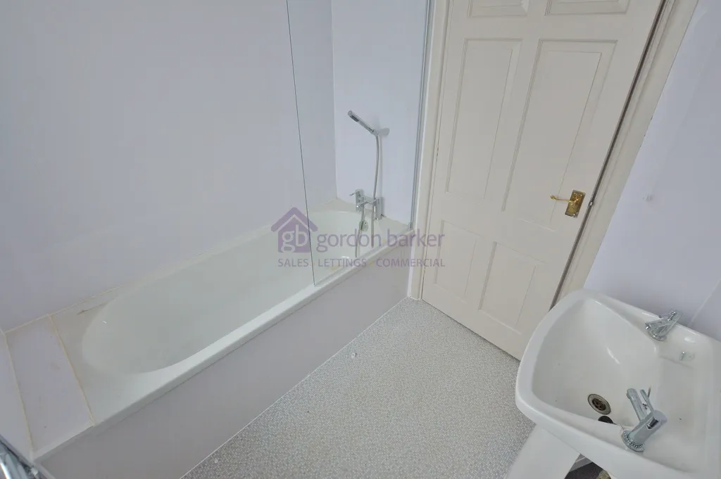 Wimborne Road, Kinson, Bournemouth, BH10 7AS, photo 6