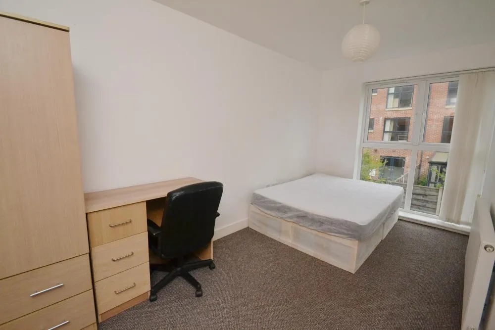 Plymouth View, Ardwick, M13, photo 9