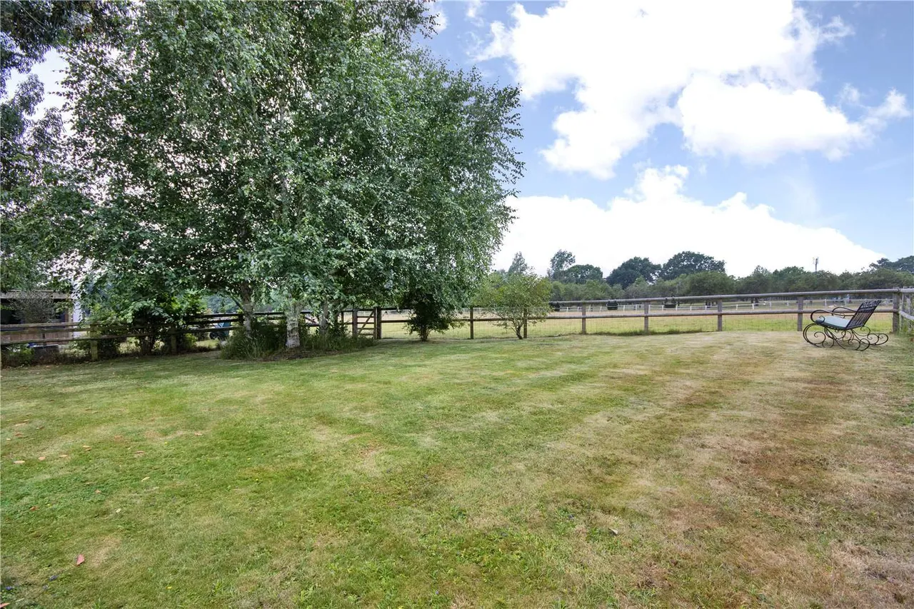 Hale Street, East Peckham, Tonbridge, Kent, TN12 5HZ, photo 4