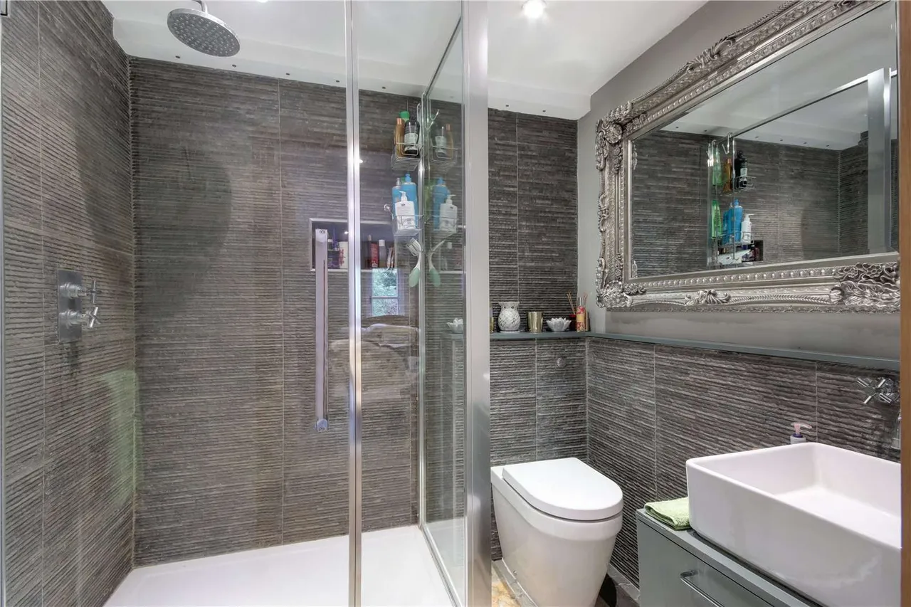 Hale Street, East Peckham, Tonbridge, Kent, TN12 5HZ, photo 12