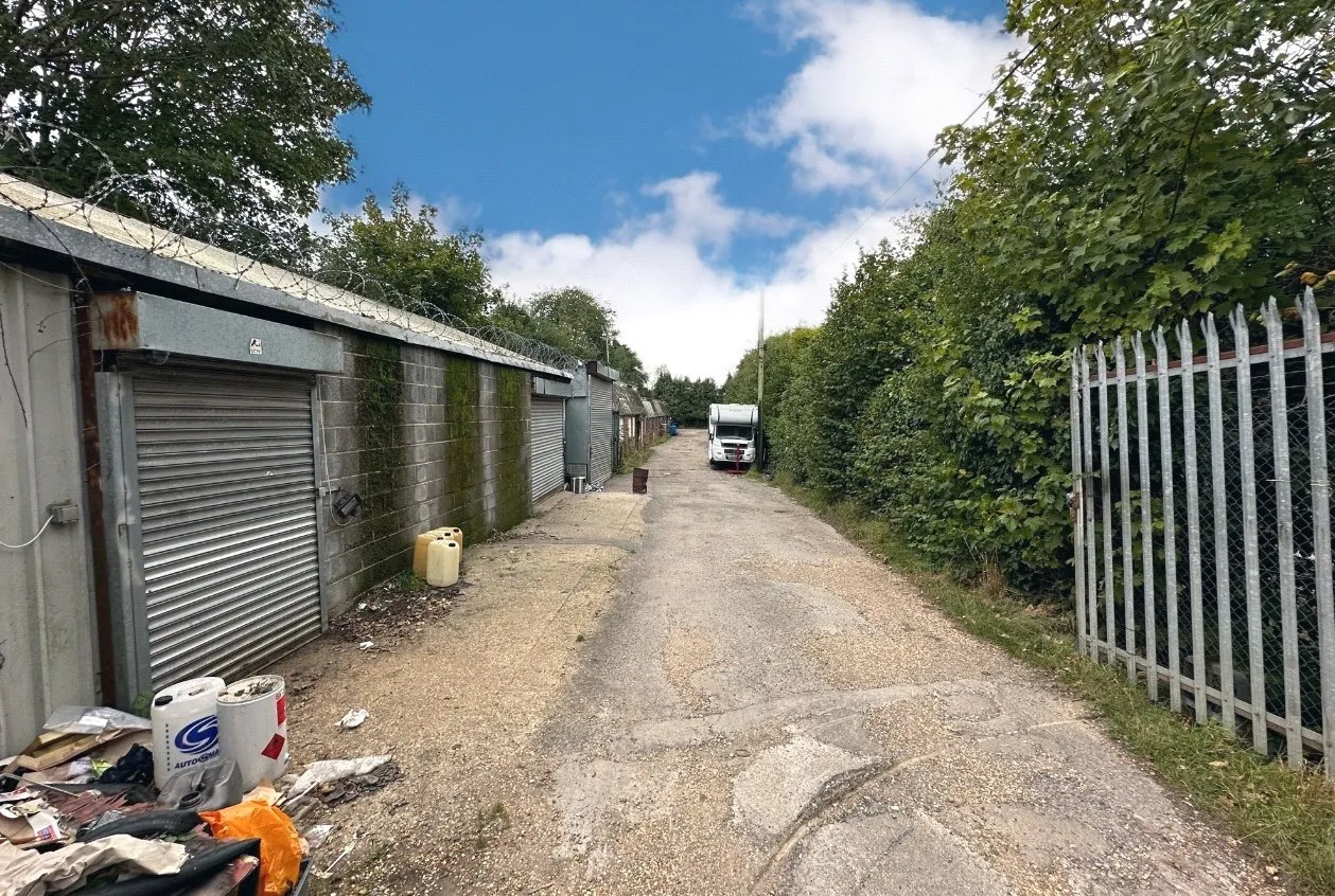 Firgrove Hill, Farnham, Surrey, GU9 8LG, photo 8