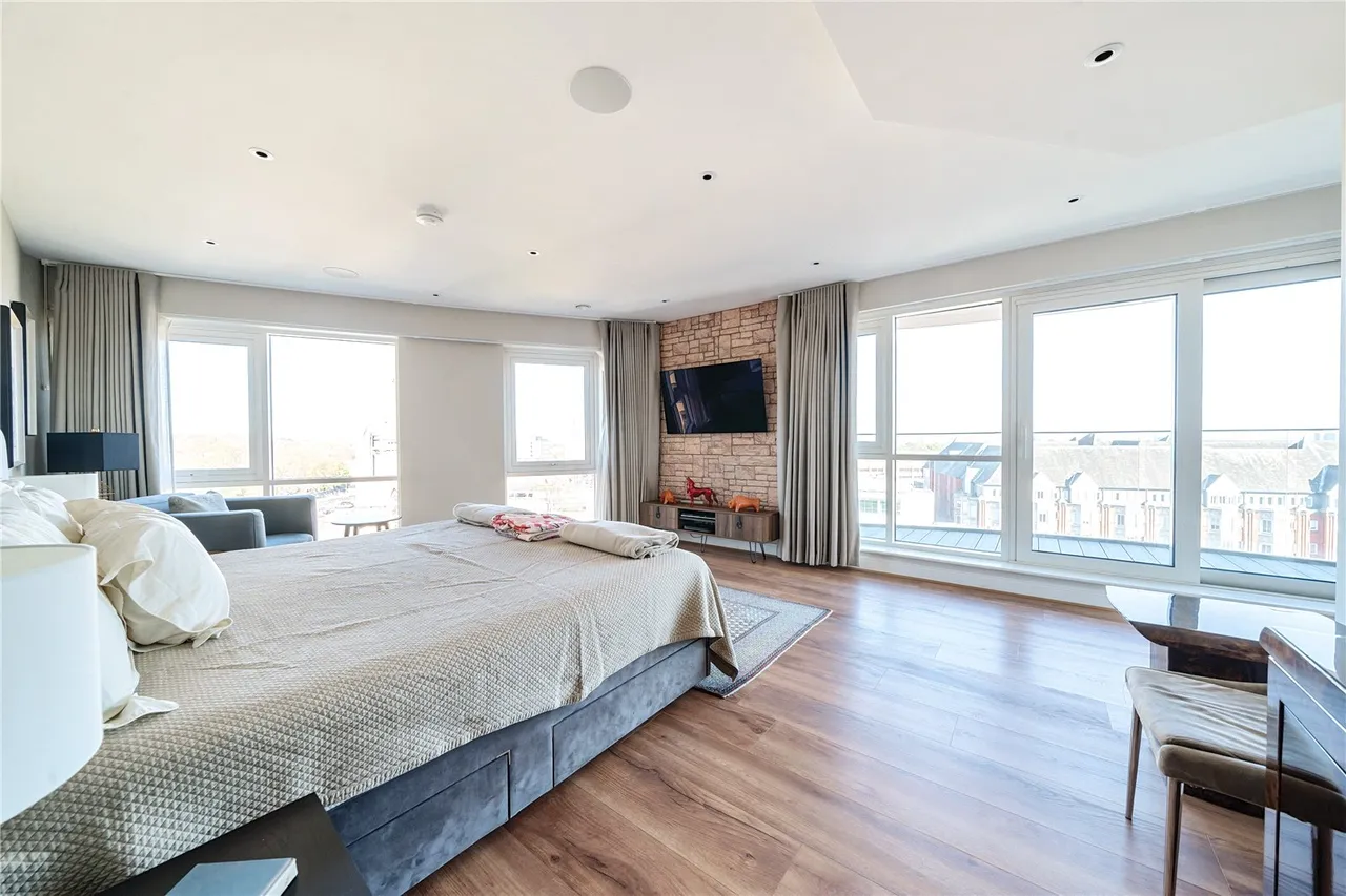 Dickens Yard, Ealing, W5, photo 8