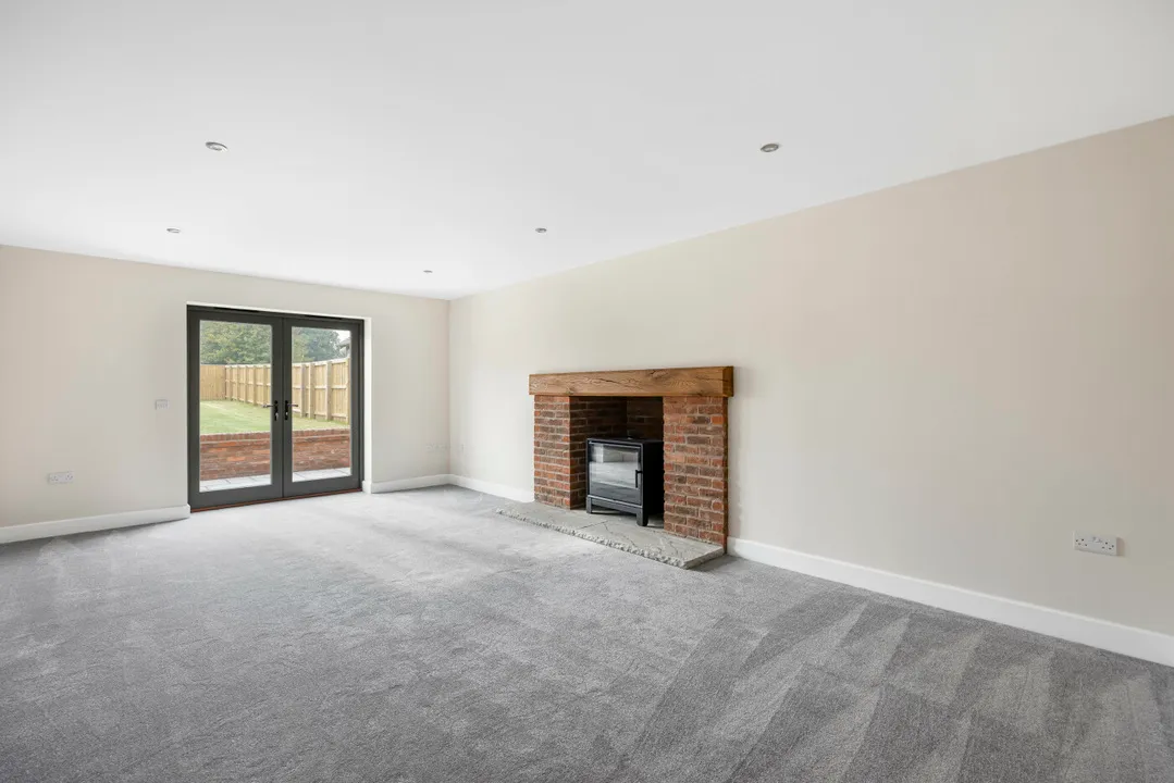 3 Maythorne Close, Leysters. NEW HOME, photo 2