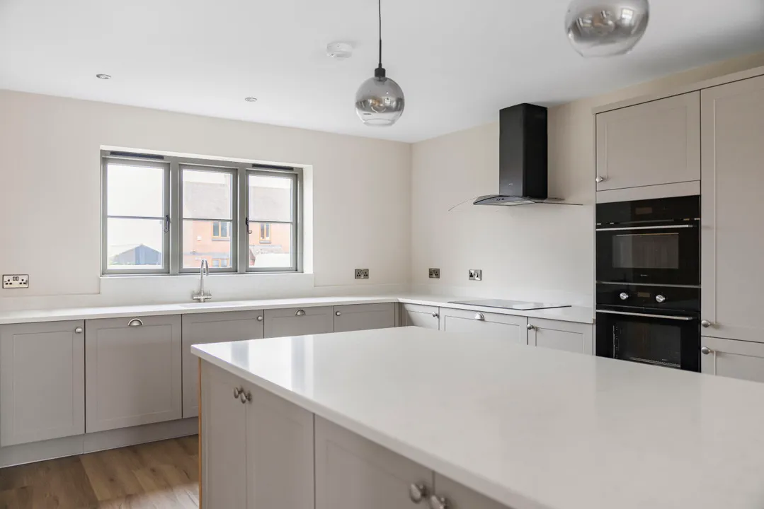 3 Maythorne Close, Leysters. NEW HOME, photo 38